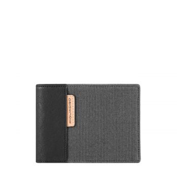 Blade wallet with eight credit card slots