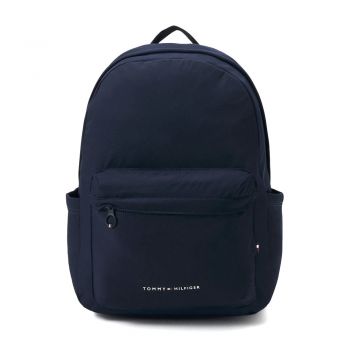 Rucsac Tommy Hilfiger bleumarin din material textil parțial reciclat 3427RUCS1788BL